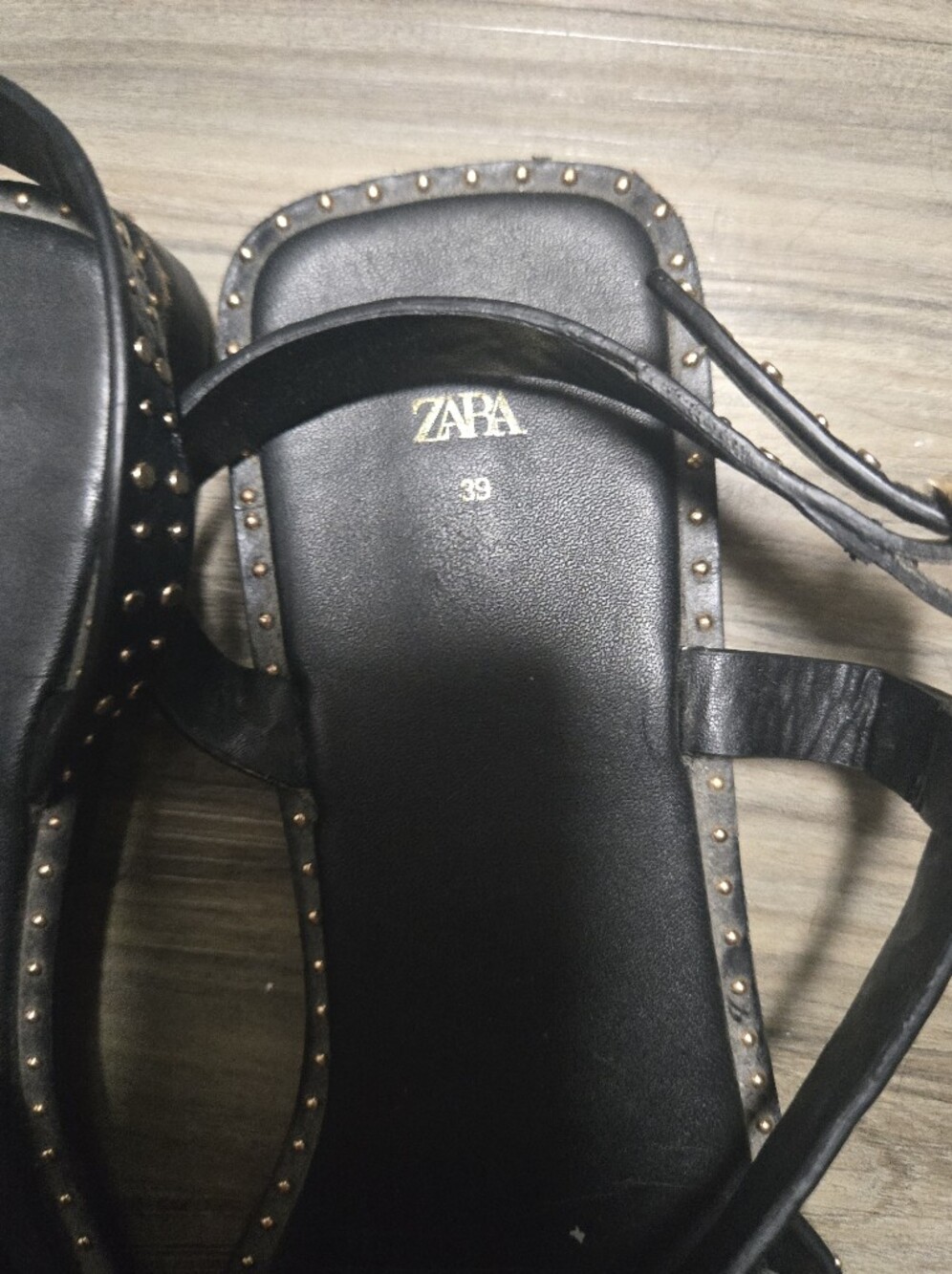 Zara Black Leather Studded Double-Buckle Sandals Size 39 8.5 - Picture 3 of 4